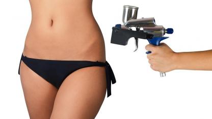 Tanning shower feat. tanning creams what is really useful - woman makes spray tanning