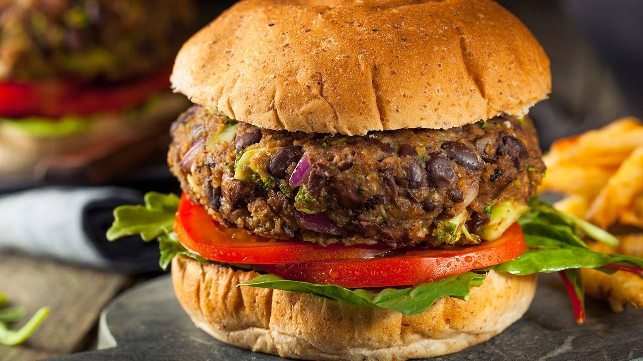 Portobello Burger Recipes / Vegan homemade Portabello Mushroom Black Bean Burger