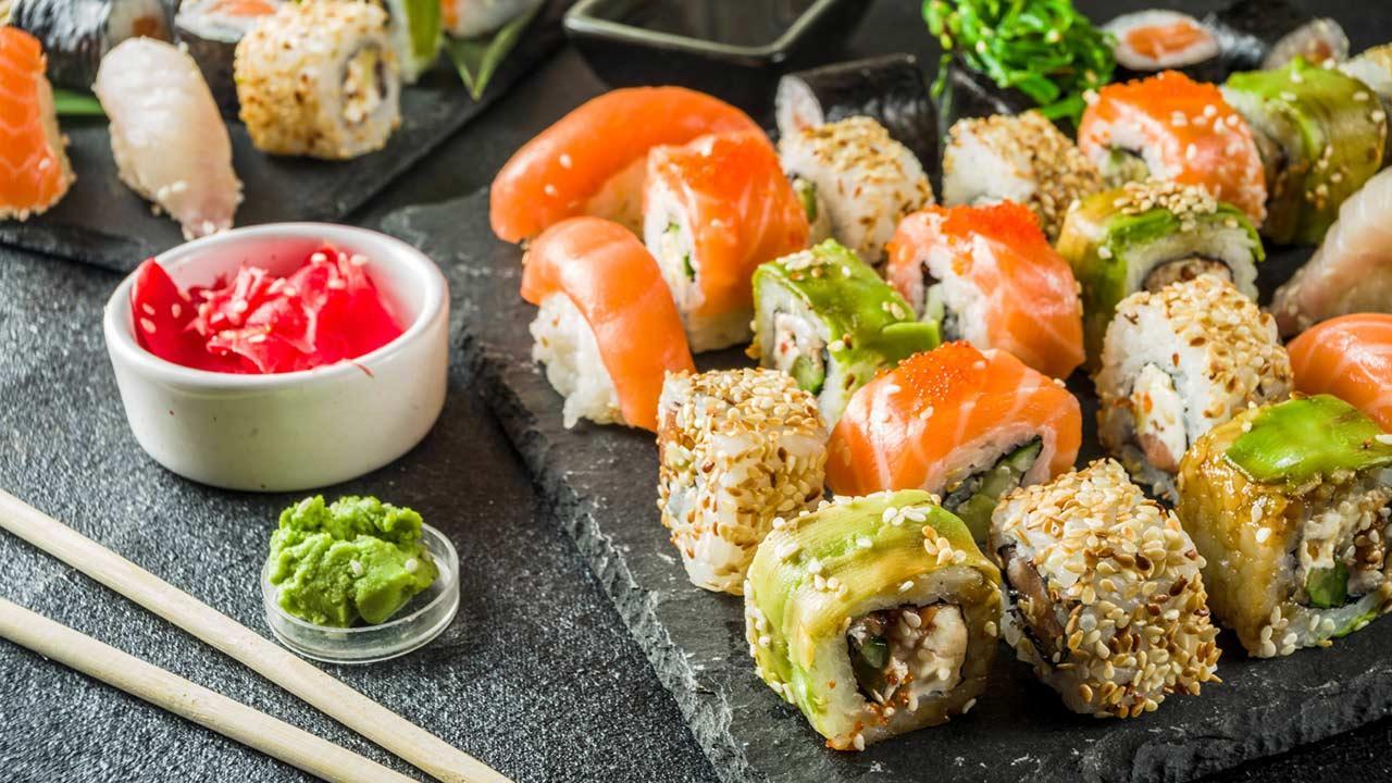 Sushi homemade - The perfect summer dish / sushi platter
