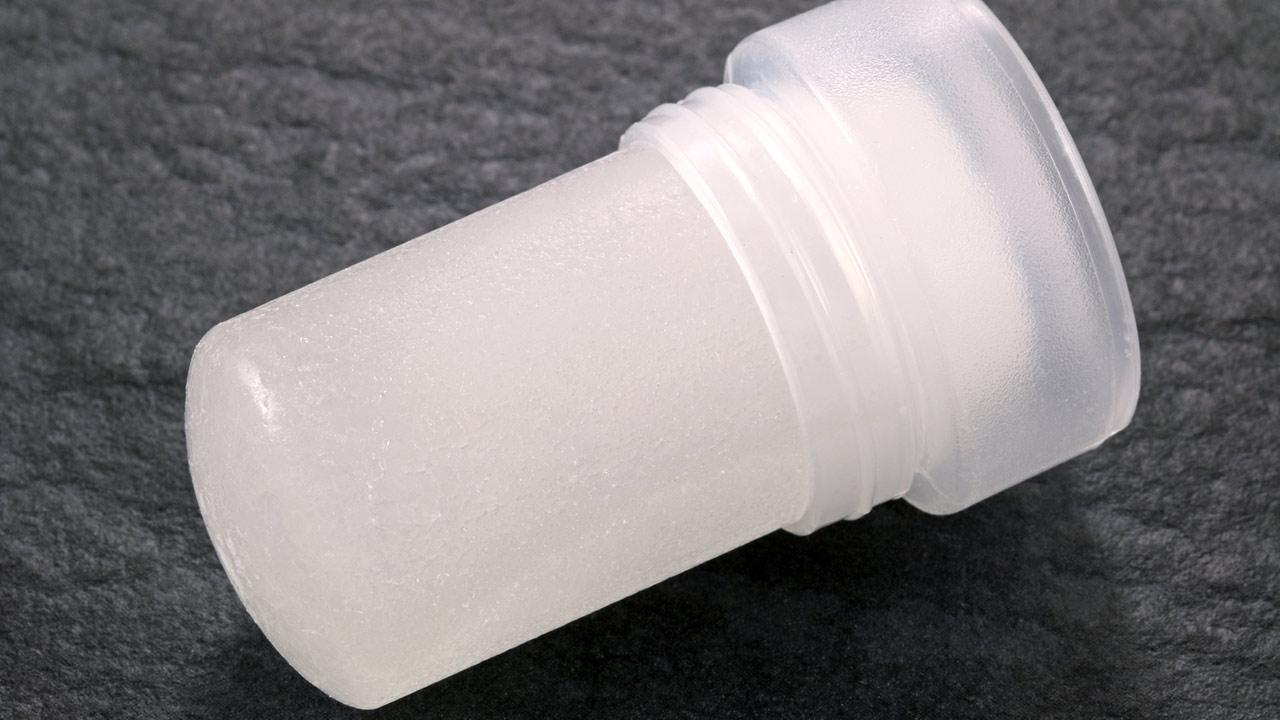 Solid deodorant - save packaging / one deodorant