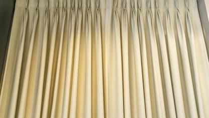 Curtain - the draught killer