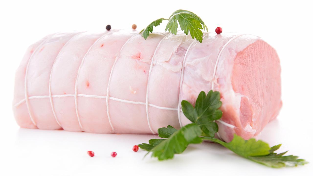 The perfect roast pork / a raw roast pork
