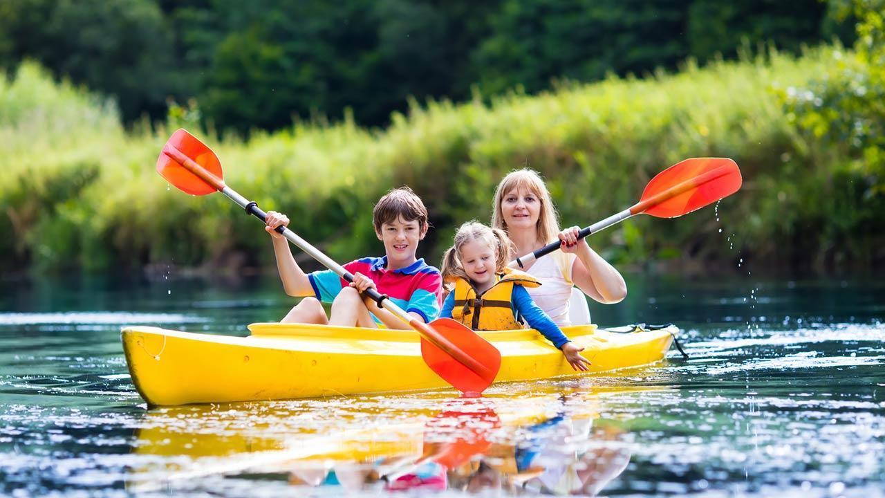 Discover German rivers by canoe - with family